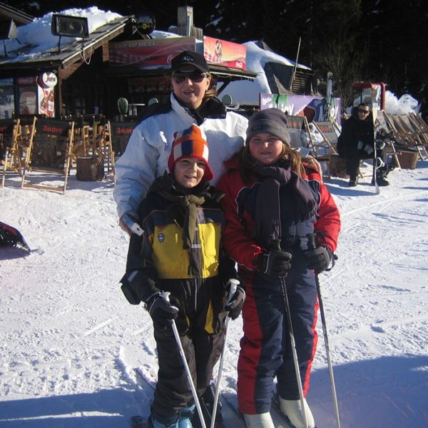 Prof. dr Milan Jovanović, Kopaonik skijanje, supruga i deca, 2007